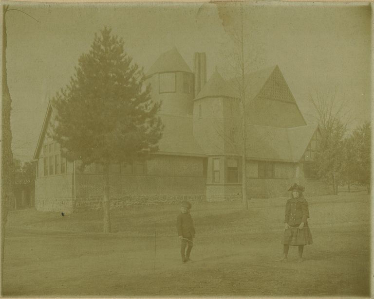          Casino, Music Hall, Racquet's Club: Rear of the Casino, From Hobart Avenue picture number 1
   