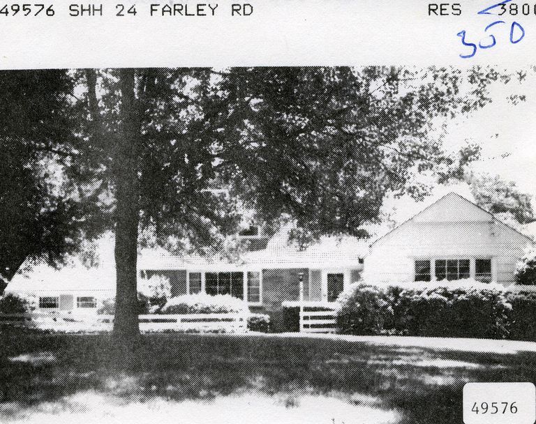          24 Farley Road, Short Hills picture number 1
   