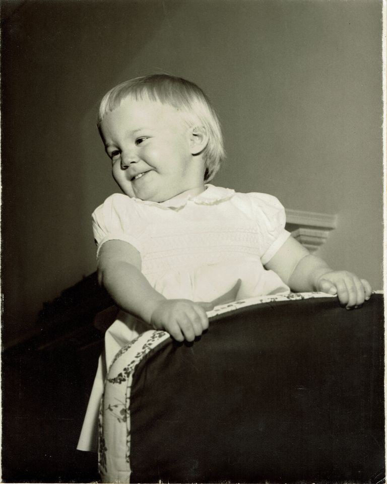          Hartshorn: Charlotte Hartshorn, 1953 picture number 1
   