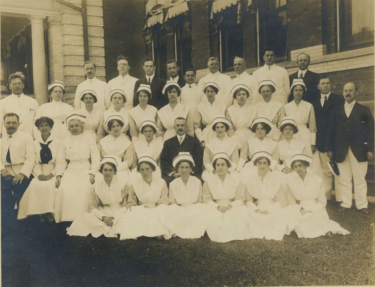          Bosworth: Essex County Hospital Nurses, c. 1914 picture number 1
   