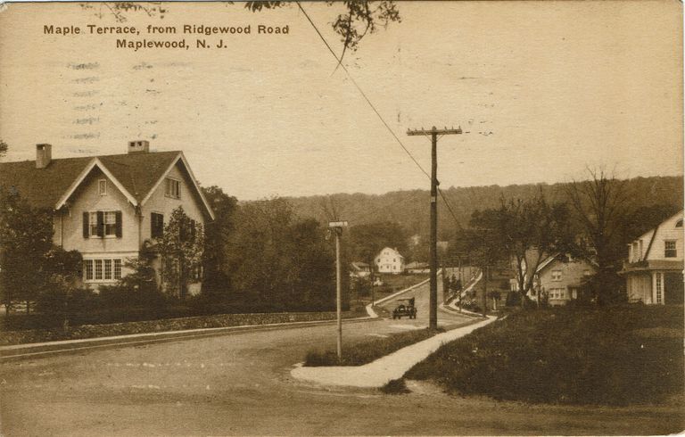          Maplewood: Maple Terrace from Ridgewood Road, 1931 picture number 1
   