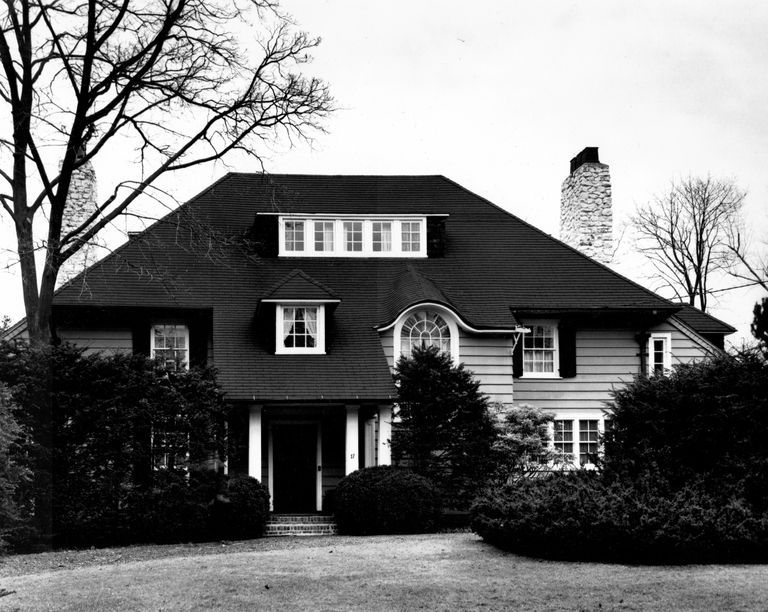          Architects: Albro & Lindeberg, Hartshorn House #77; Craftsman Style
   