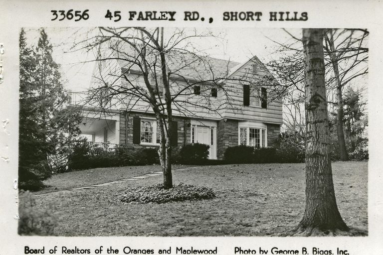          45 Farley Road, Short Hills picture number 1
   
