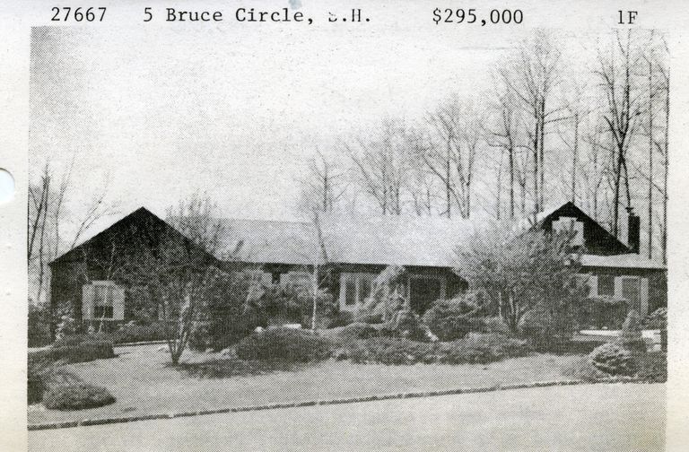          BruceCircle5SH picture number 1
   