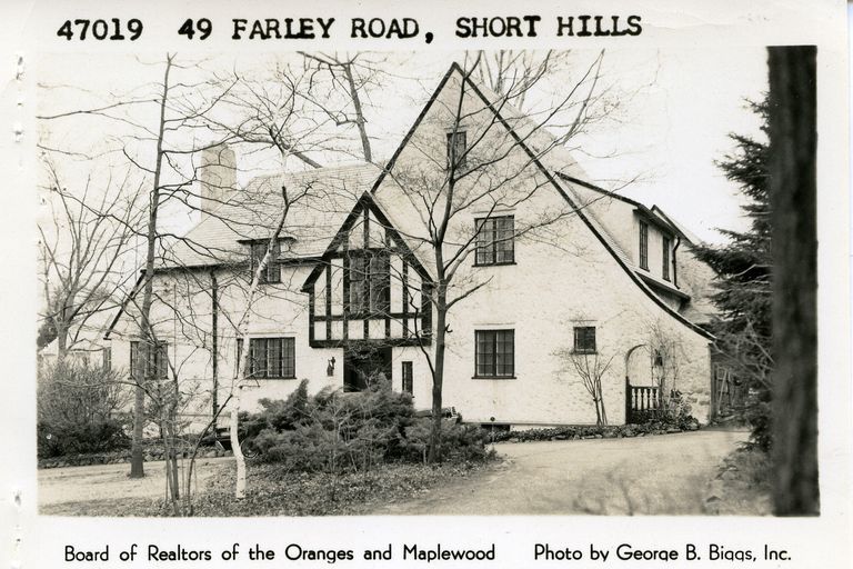          49 Farley Road, Short Hills picture number 1
   