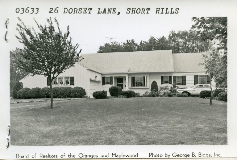          26 Dorset Lane, Short Hills picture number 1
   