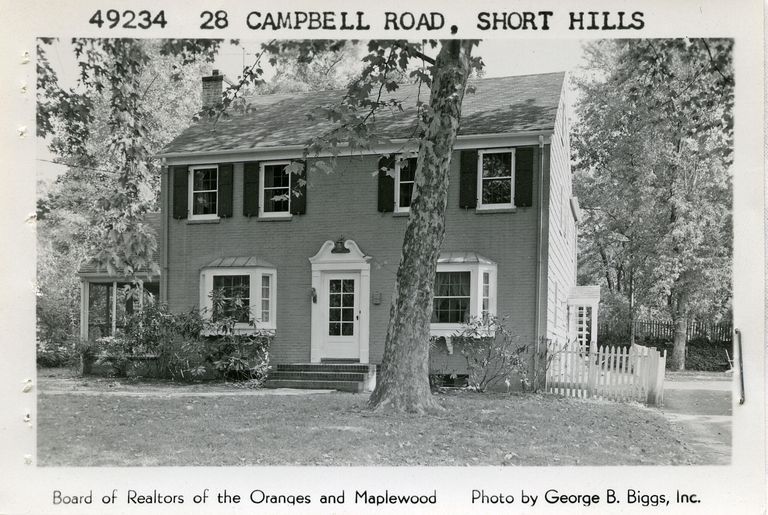          28 Campbell Road, Short Hills picture number 1
   