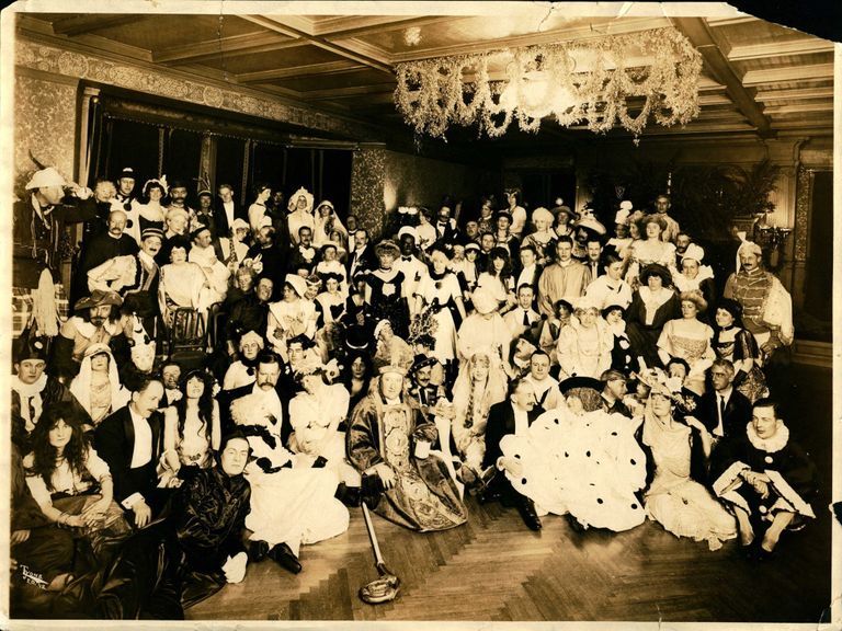          Hartshorn: Costume Ball at the Casino, 1912 picture number 1
   