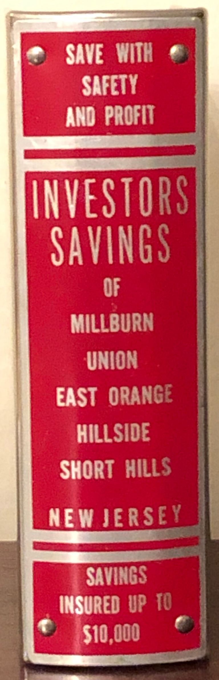          Bank: Investors Savings Coin Bank, 1951-1965 picture number 1
   