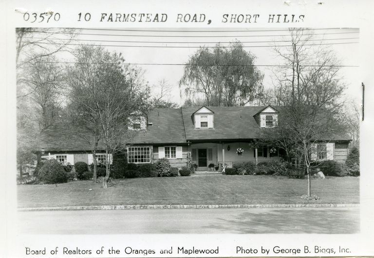          10 Farmstead Road, Short Hills picture number 1
   