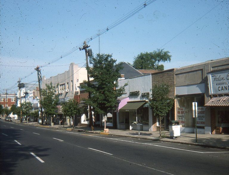          Millburn Avenue: Millburn Avenue Looking West, 1975 picture number 1
   