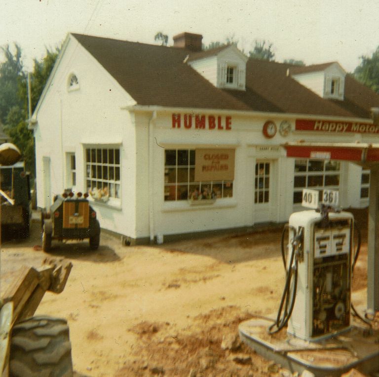          Humble Gas Station, Chatham Road, Short Hills picture number 1
   