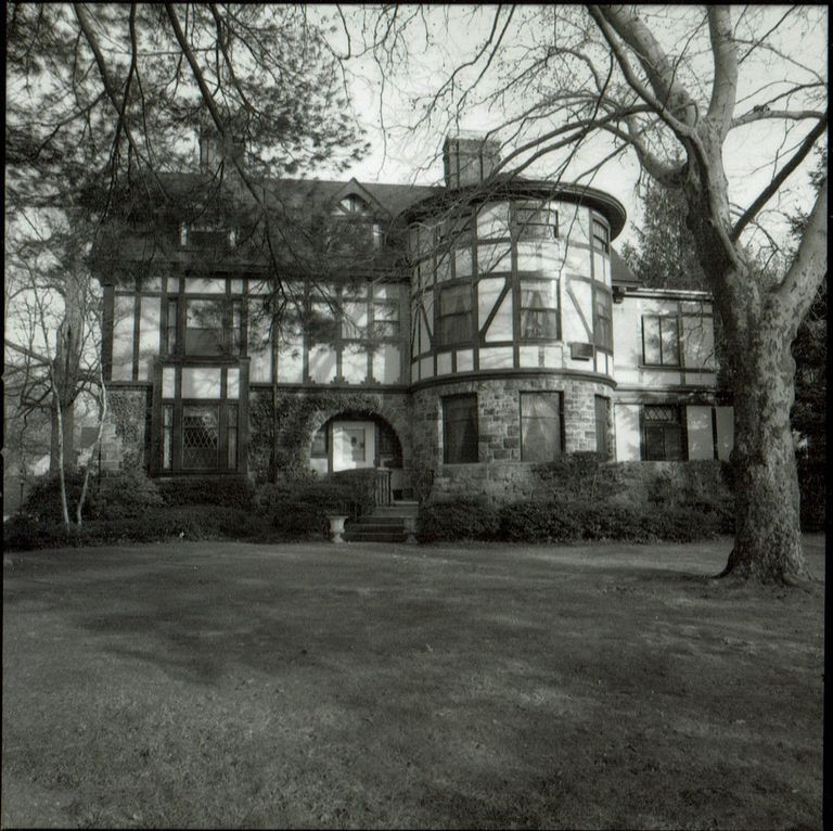          7 Chestnut Place picture number 1
   