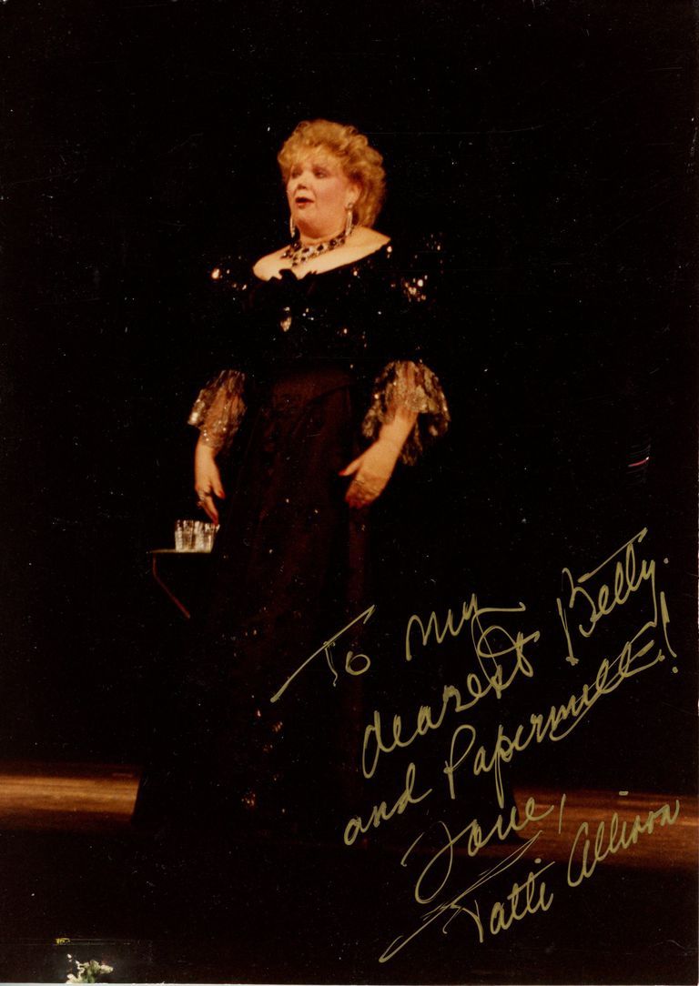          Paper Mill Playhouse: Patti Allison Autographed Photograph, 1993 picture number 1
   