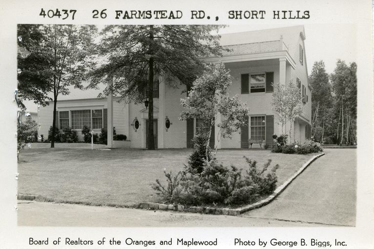          26 Farmstead Road, Short Hills picture number 1
   