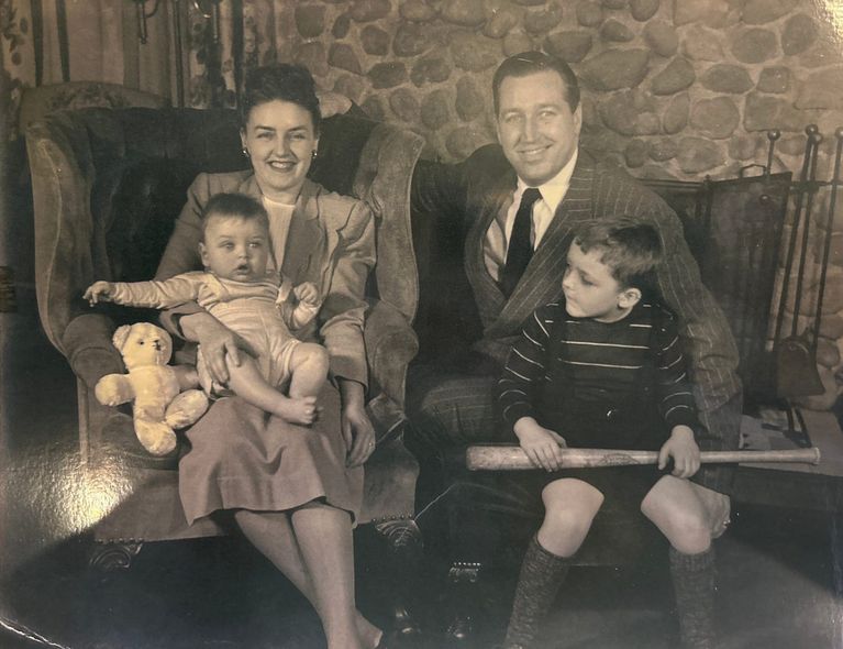          Dunn: Bob Dunn and his Wife and Children, 1946 picture number 1
   