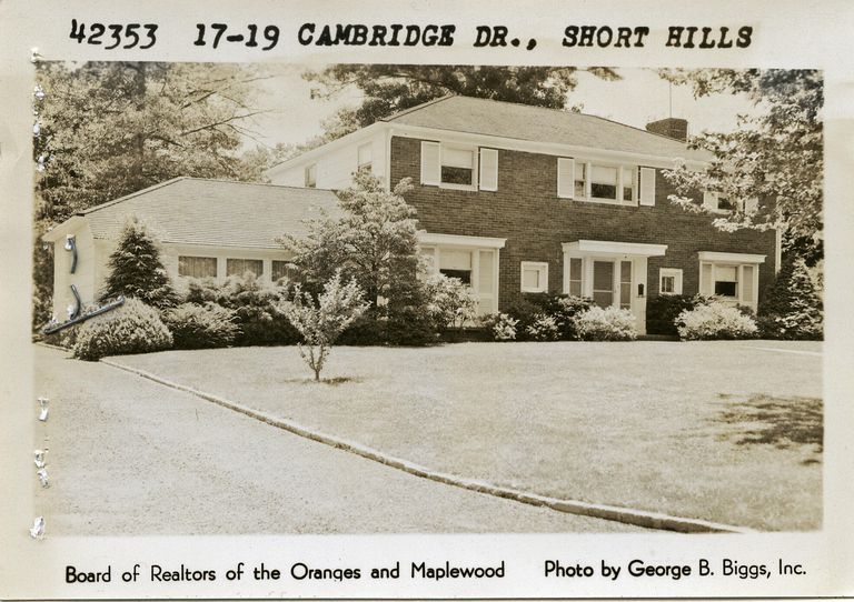          CambridgeDrive17-19SH picture number 1
   