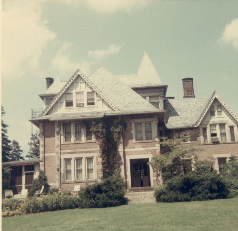          12 East Hartshorn Drive, Hack Estate picture number 1
   