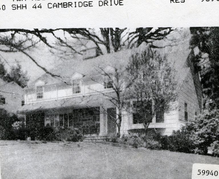          CambridgeDrive44SH picture number 1
   