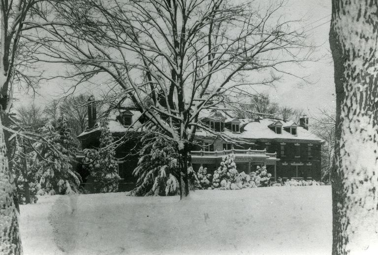          18 Crescent Place-snow scene from the front; Image Id# 457
   