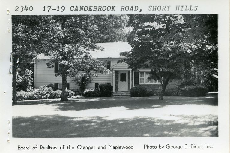          17-19 Canoe Brook Road, Short Hills picture number 1
   