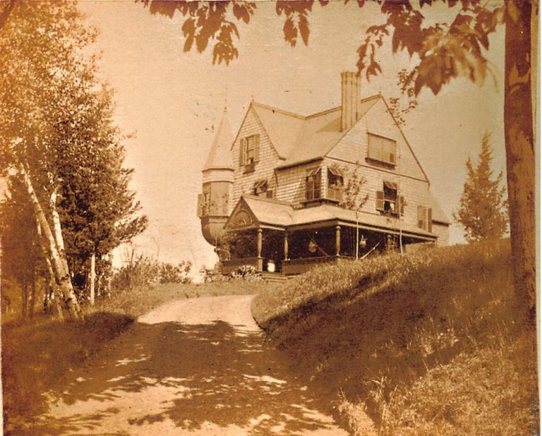          B&W Photograph of The Anchorage
   