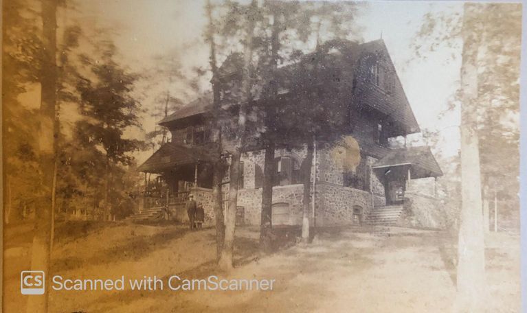          62 Western Drive, c. 1884 picture number 1
   