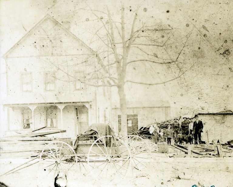          Building is believed to have been just east of Town Hall (site of parking lot); Photo Id # 202
   