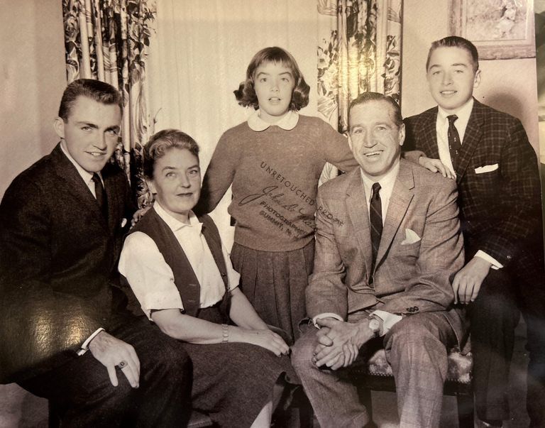          Dunn: Bob Dunn and his family, c. 1960 picture number 1
   