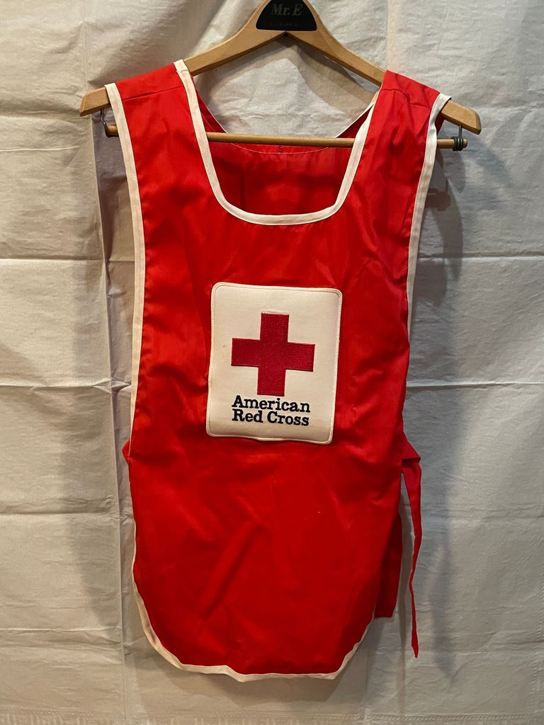          Red Cross: Red Vest with Large Patch picture number 1
   