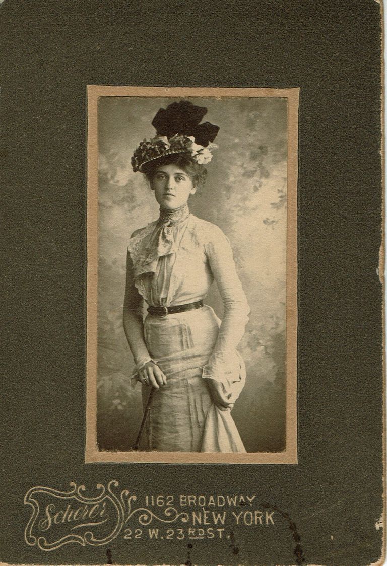          Kellogg: Unidentified Woman, 1880s-90s picture number 1
   