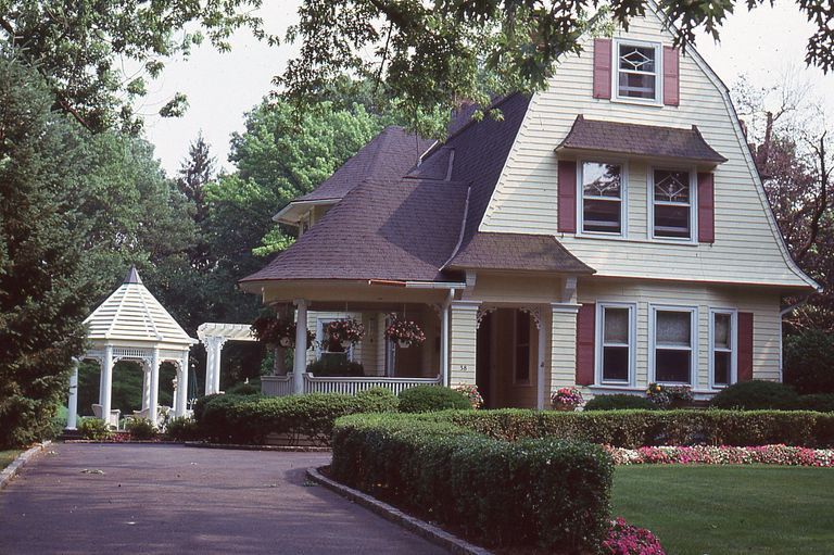          38 Jefferson Avenue, 1992 picture number 1
   