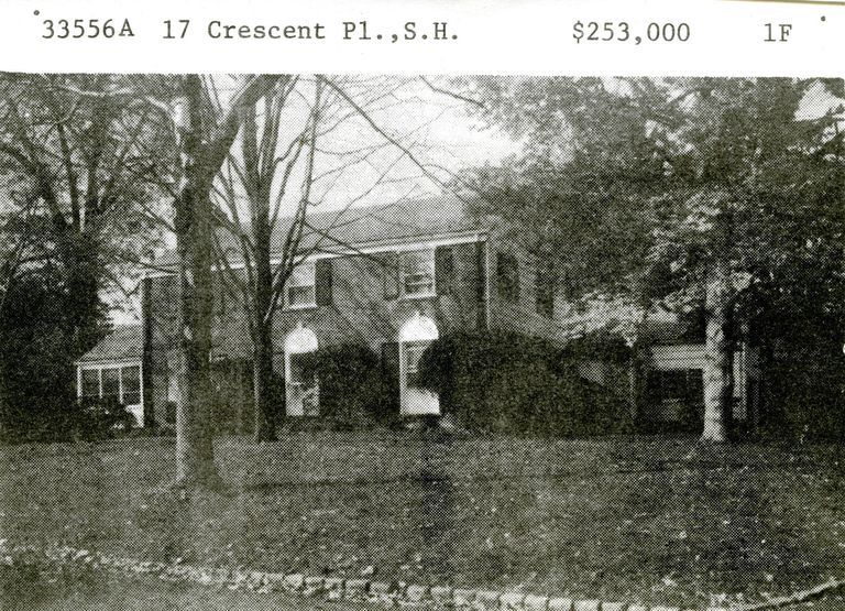          17 Crescent Place, Short Hills picture number 1
   