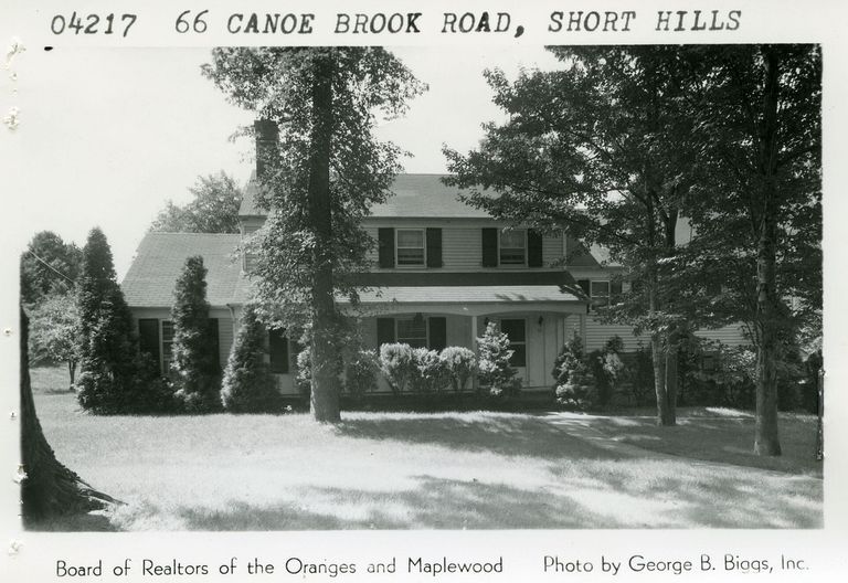          66 Canoe Brook Road, Short Hills picture number 1
   