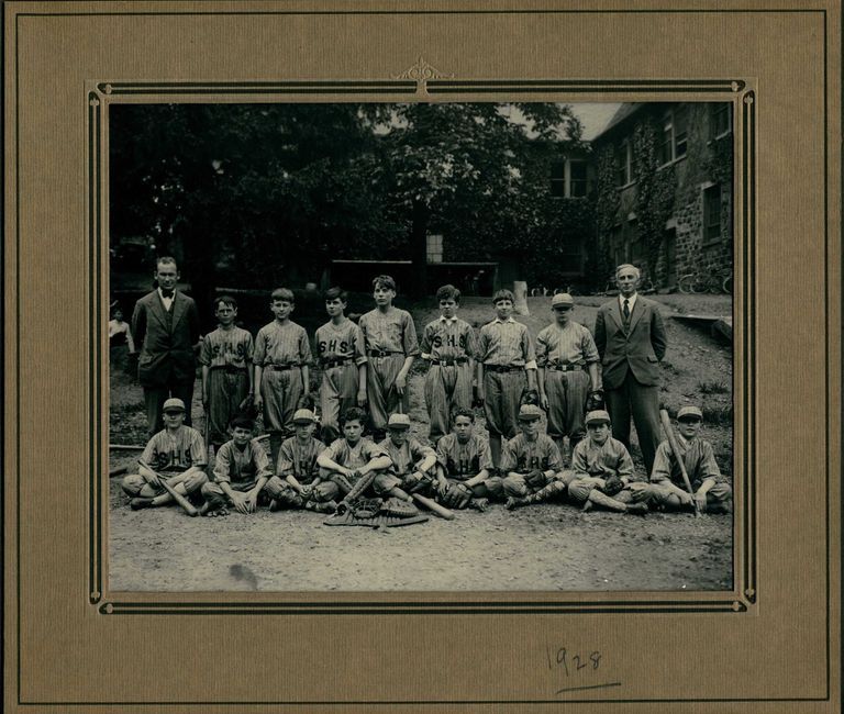          Hartshorn: Short Hills School Baseball Team, 1928 picture number 1
   