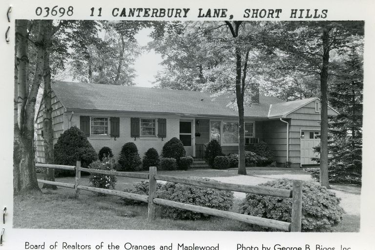          11 Canterbury Lane, Short Hills picture number 1
   