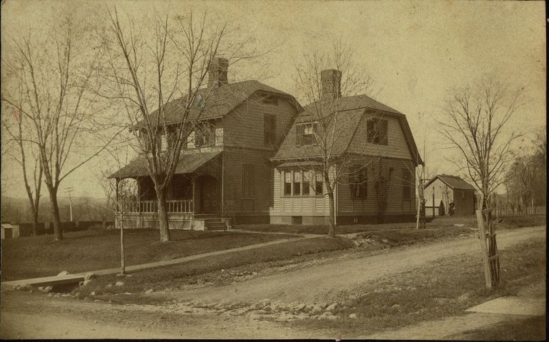          Dirt Roads on Wyoming Avenue; Louise Lord Collection
   