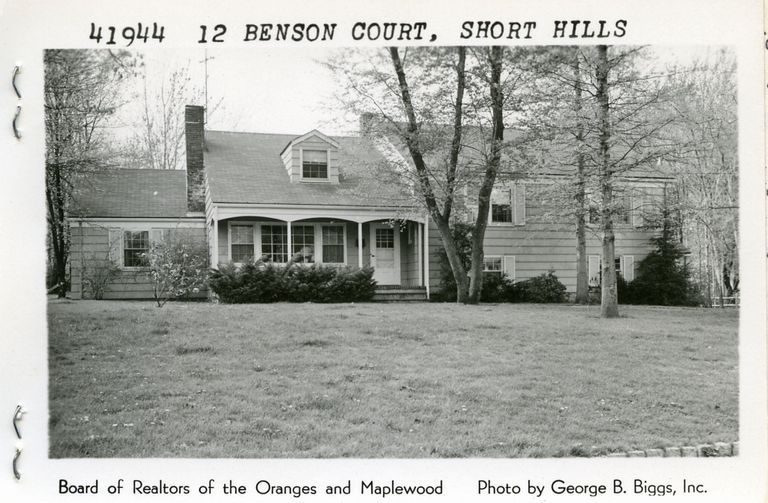          12 Benson Court, Short Hills picture number 1
   