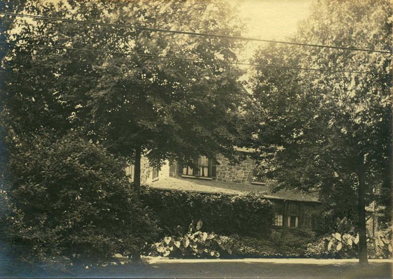          Hartshorn Album 3: Hartshorn House Shielded by Trees picture number 1
   