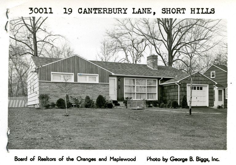          19 Canterbury Lane, Short Hills picture number 1
   