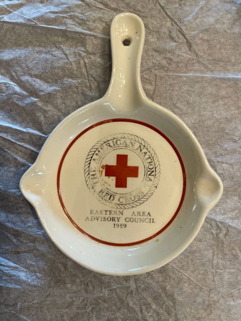          Red Cross: Decorative Pan, 1959 picture number 1
   
