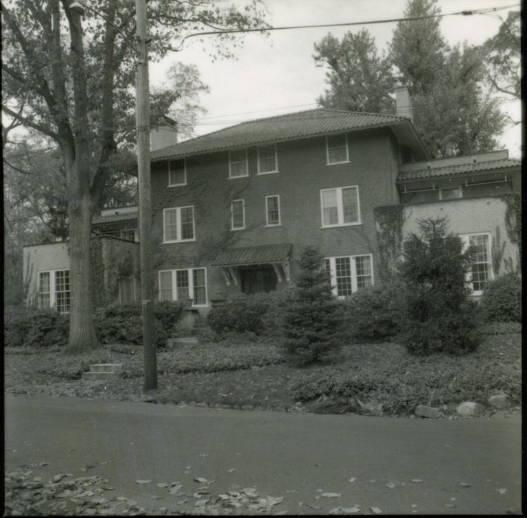          33 Windermere Terrace, Short Hills, 1978 picture number 1
   