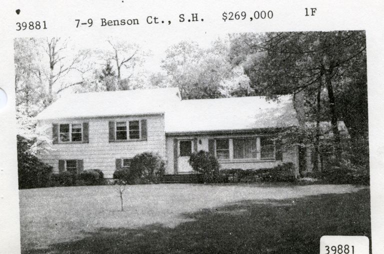          7-9 Benson Court, Short Hills picture number 1
   
