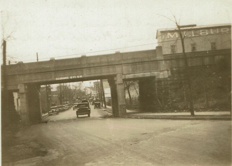          Brison: Morris and Essex Railroad Bridge in Millburn, Undated picture number 1
   