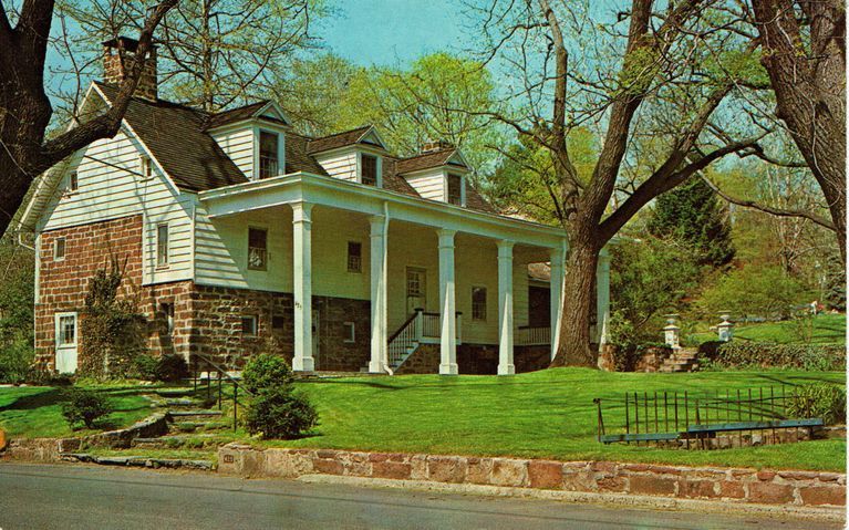         Maplewood: Timothy Ball House picture number 1
   