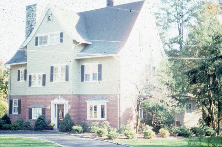          36 Forest Drive, Short Hills picture number 1
   