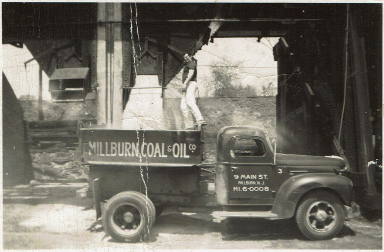          Millburn Coal and Oil Company Photograph picture number 1
   