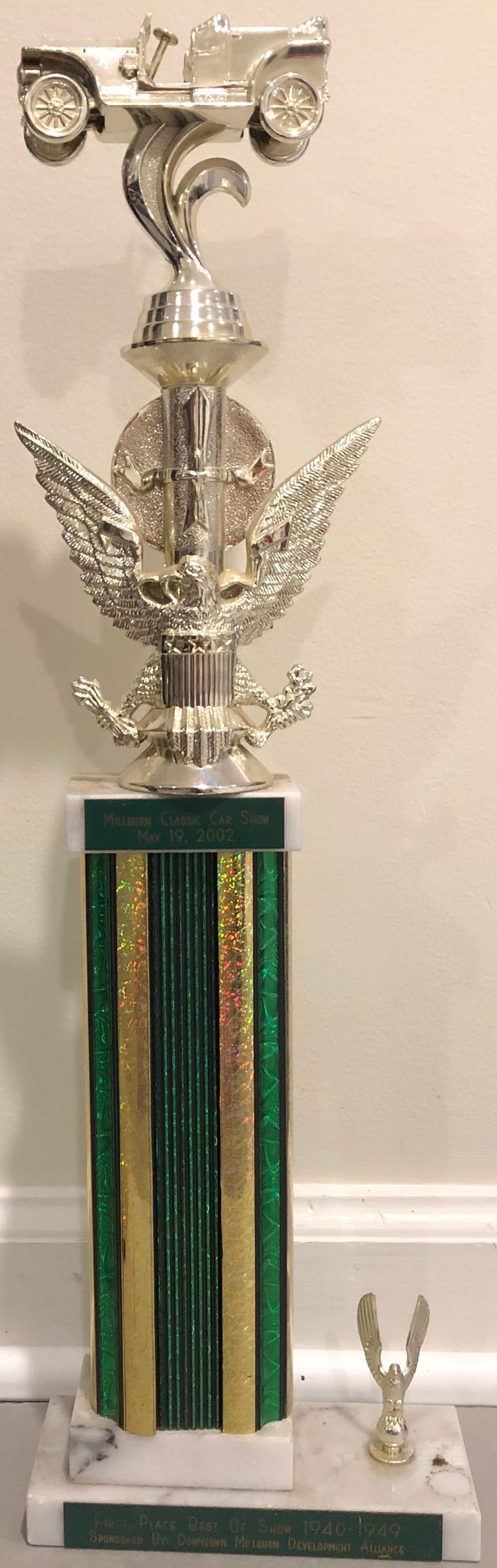 Automobile: Best in Show Trophy Millburn Classic Car Show, 2002 picture number 1