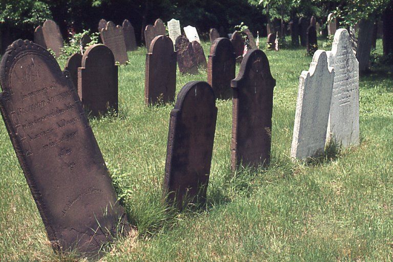          Presbyterian Church: Revolutionary War Cemetery picture number 1
   