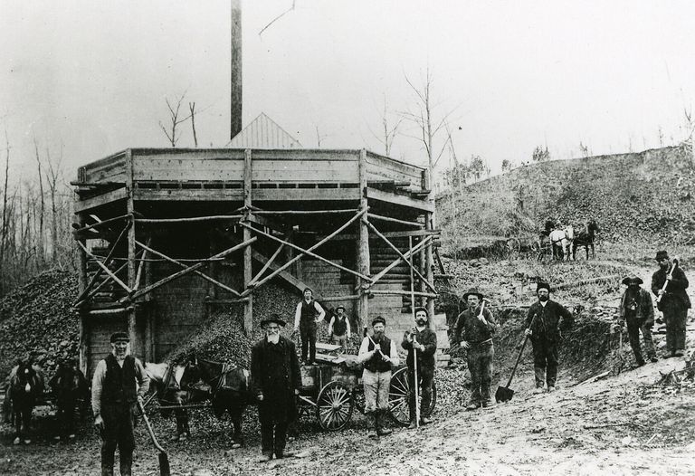          Andrew Collins Randall in foreground; Image Id #234
   